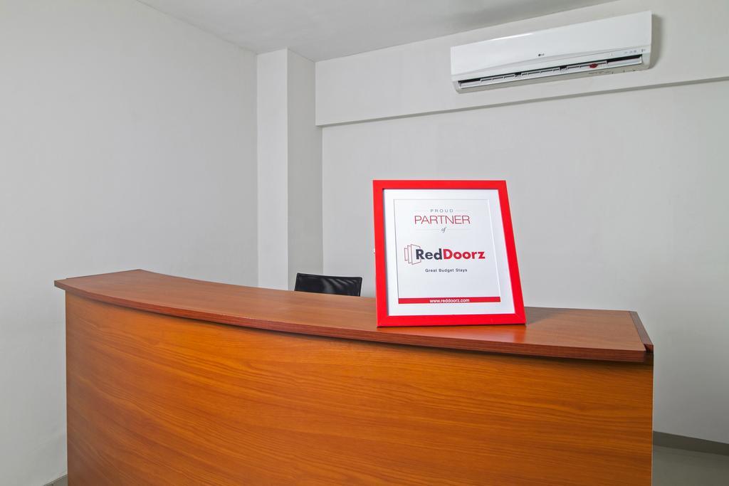 Reddoorz Plus @ Setiabudi Tengah Jakarta Exterior photo