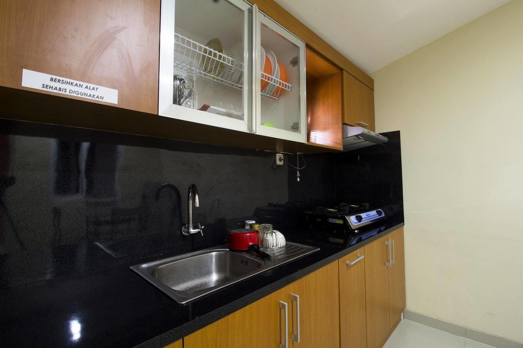 Reddoorz Plus @ Setiabudi Tengah Jakarta Exterior photo